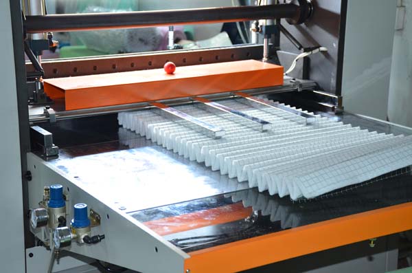 過濾器濾料折疊機(jī)